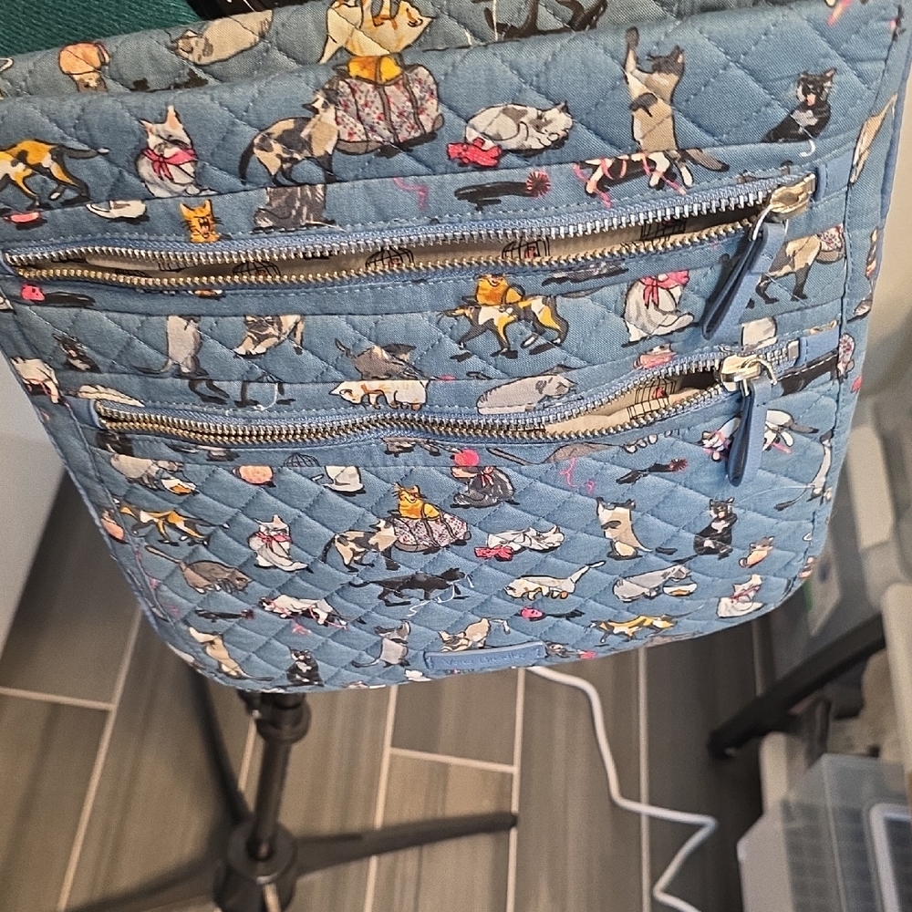 Vera Bradley Gray Blue Cat Patterned Crossbody Bag - Picture 6 of 7